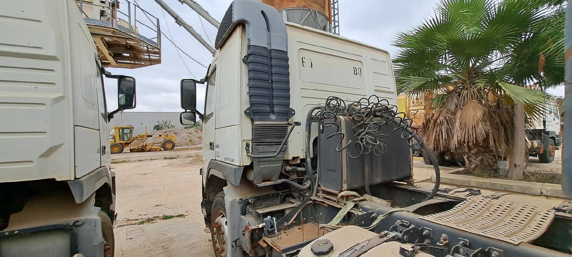 Camión tractor VOLVO FM440 — imagen 2