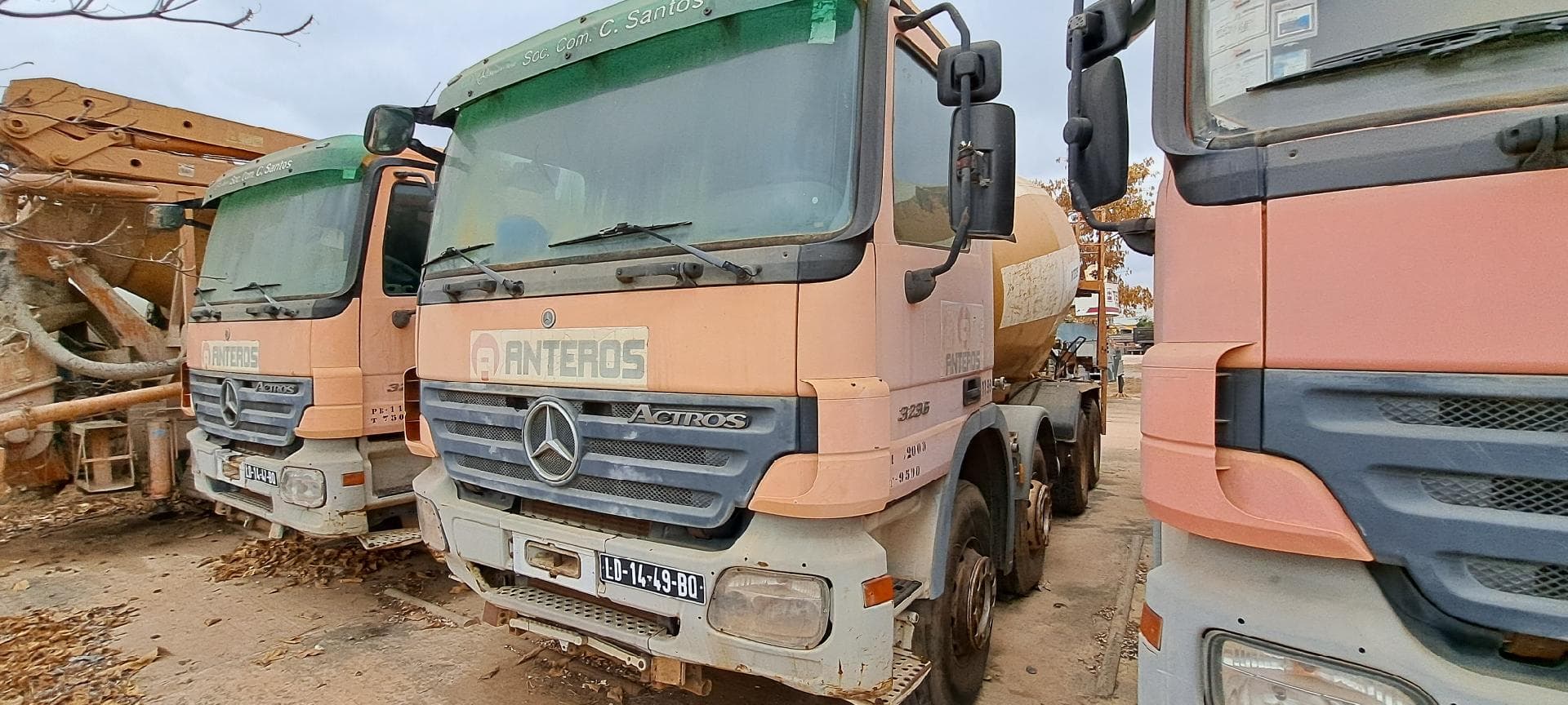 Camião autobetoneira MERCEDES BENZ 3236