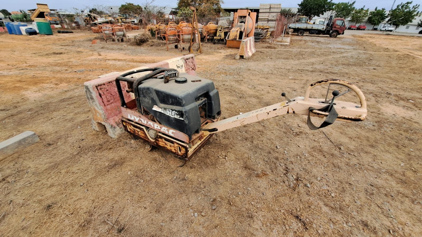 Cilindro DYNAPAC LP6500 — imagen 1