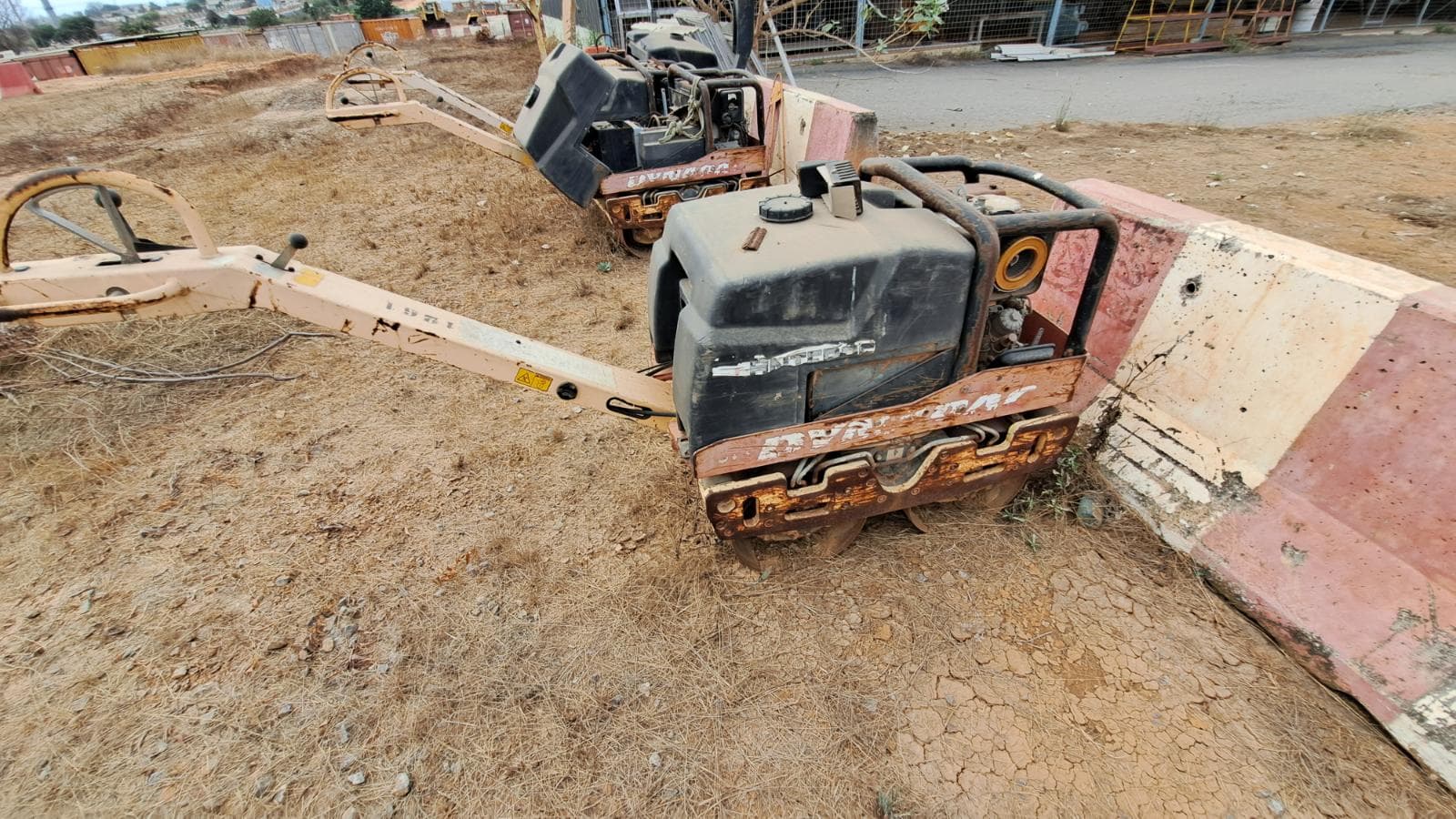 Cilindro DYNAPAC LP6500 — imagen 3