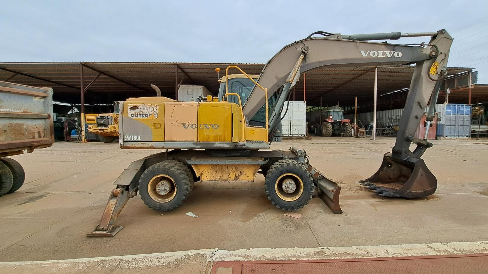 Giratoria VOLVO EW 180C — imagen 7