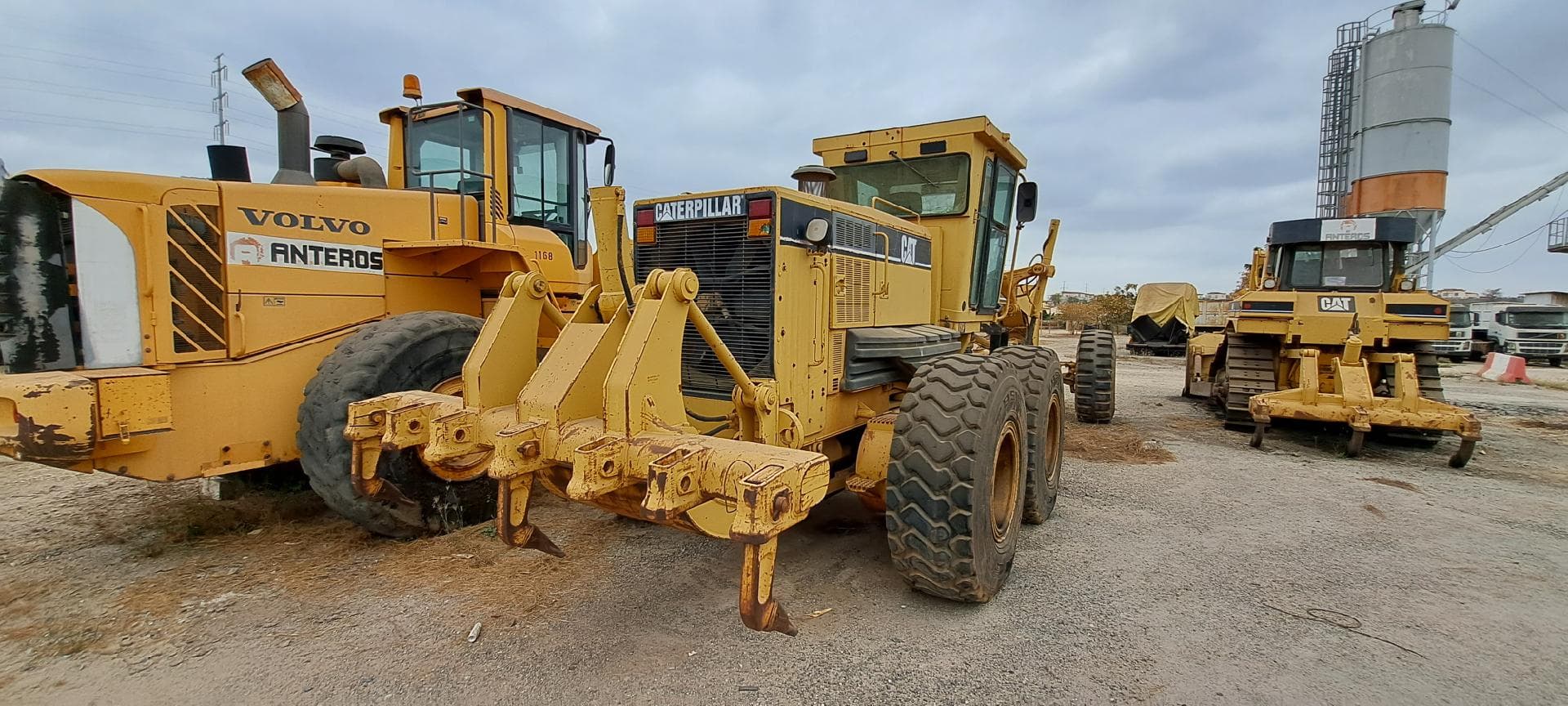 Motoniveladora CATERPILLAR — imagen 13