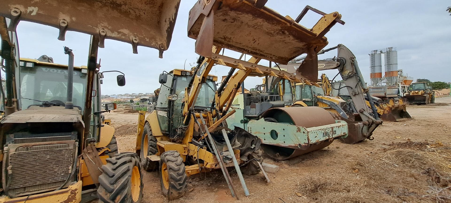 Retroescavadora CATERPILLAR 428E — imagen 3