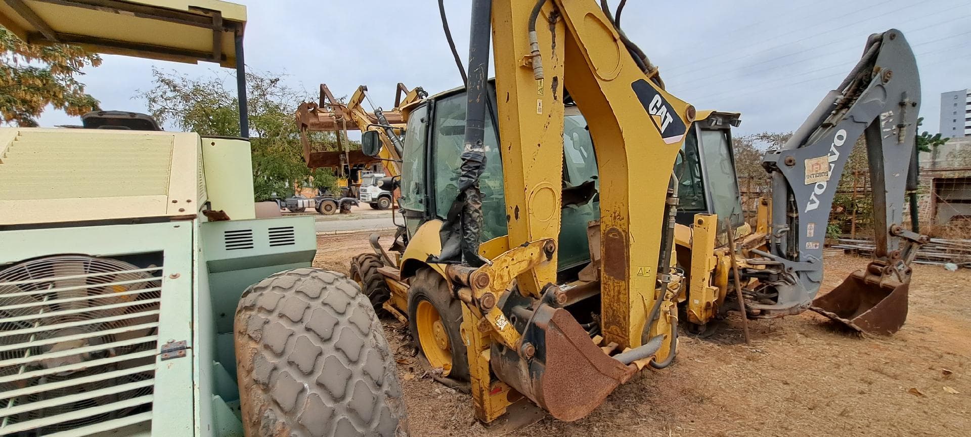 Retroescavadora CATERPILLAR 428E — imagen 4