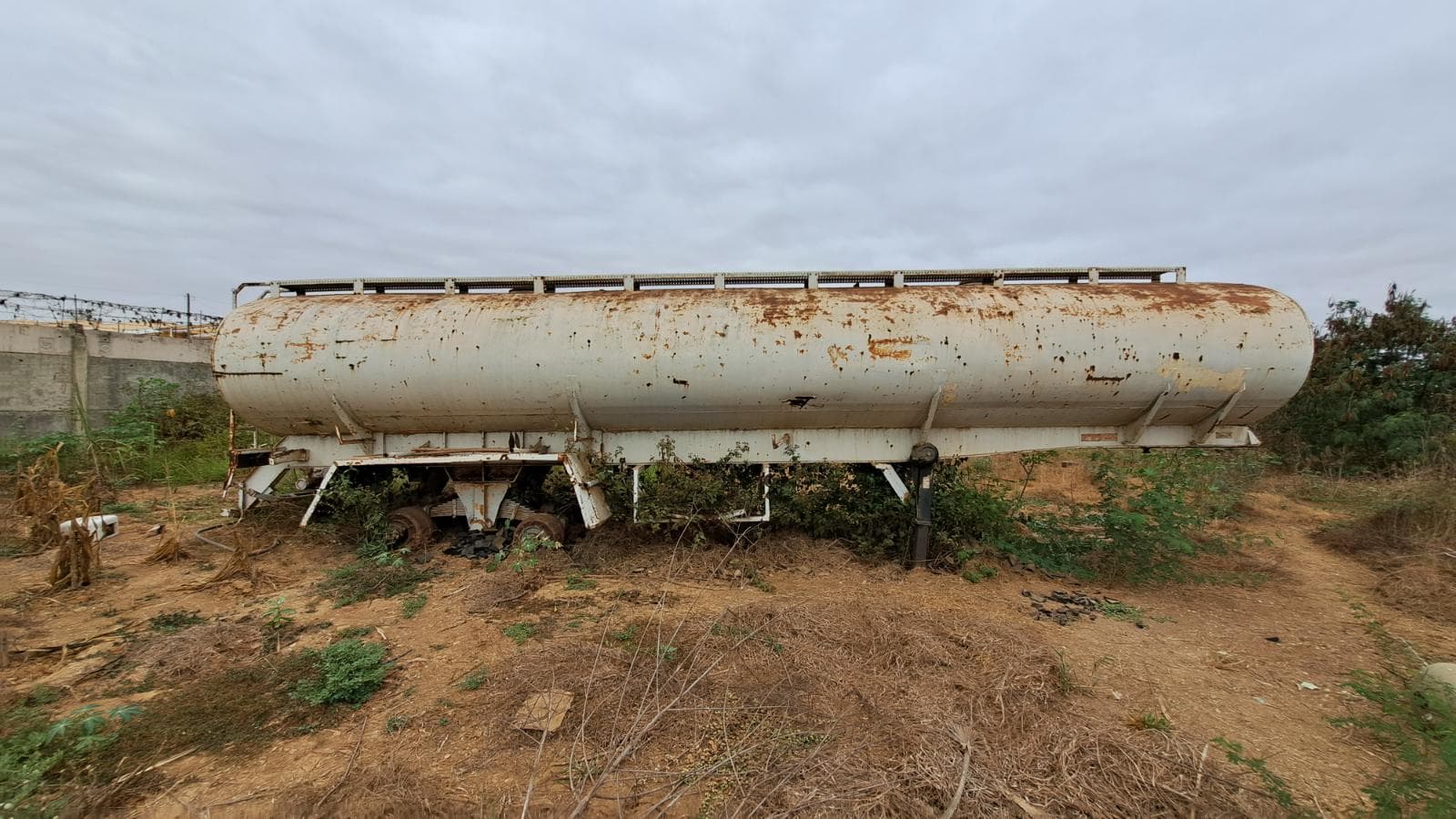 Semirreboque COMETA 2120391 — image 2