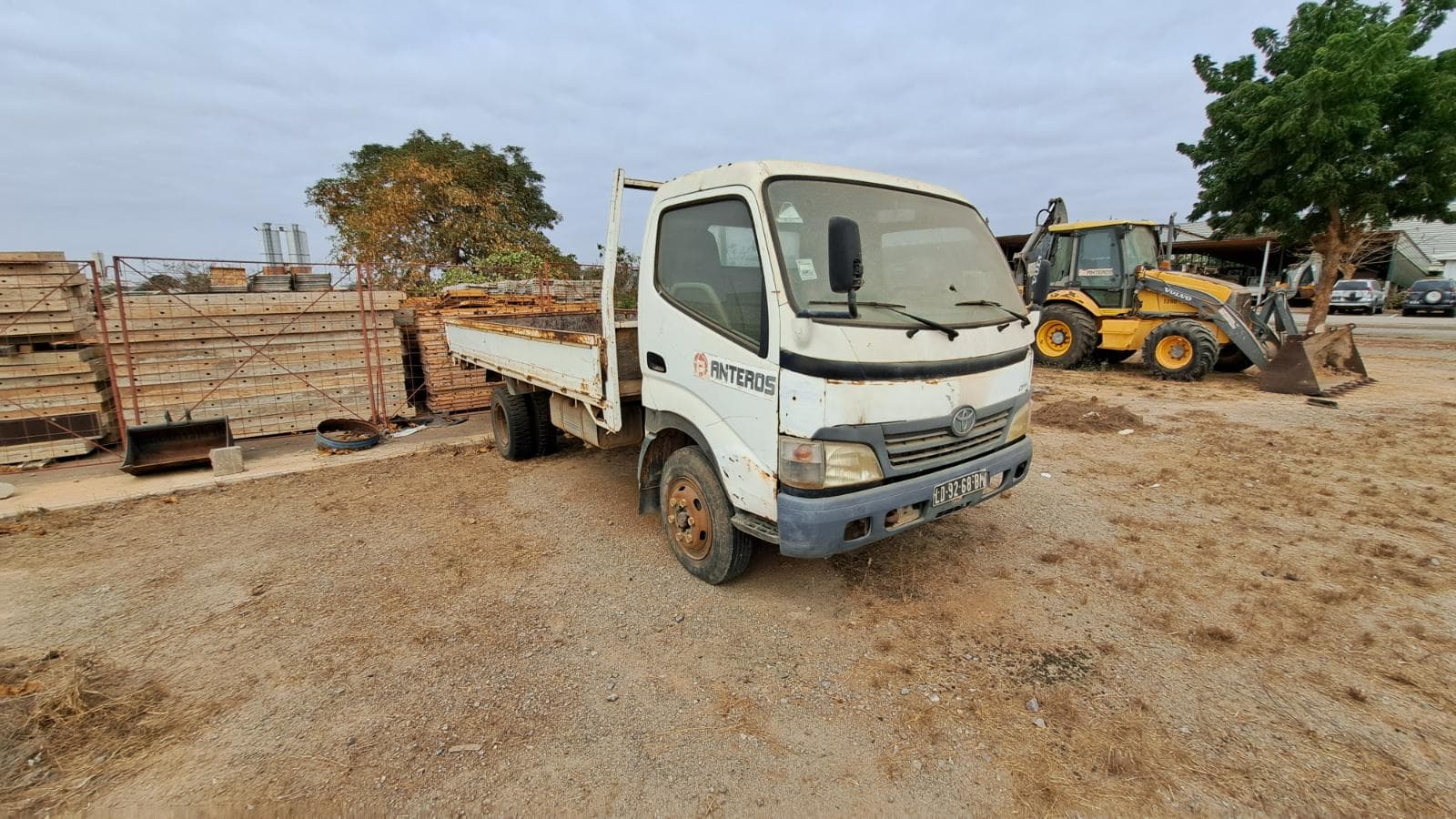 TOYOTA DYNA — imagen 4