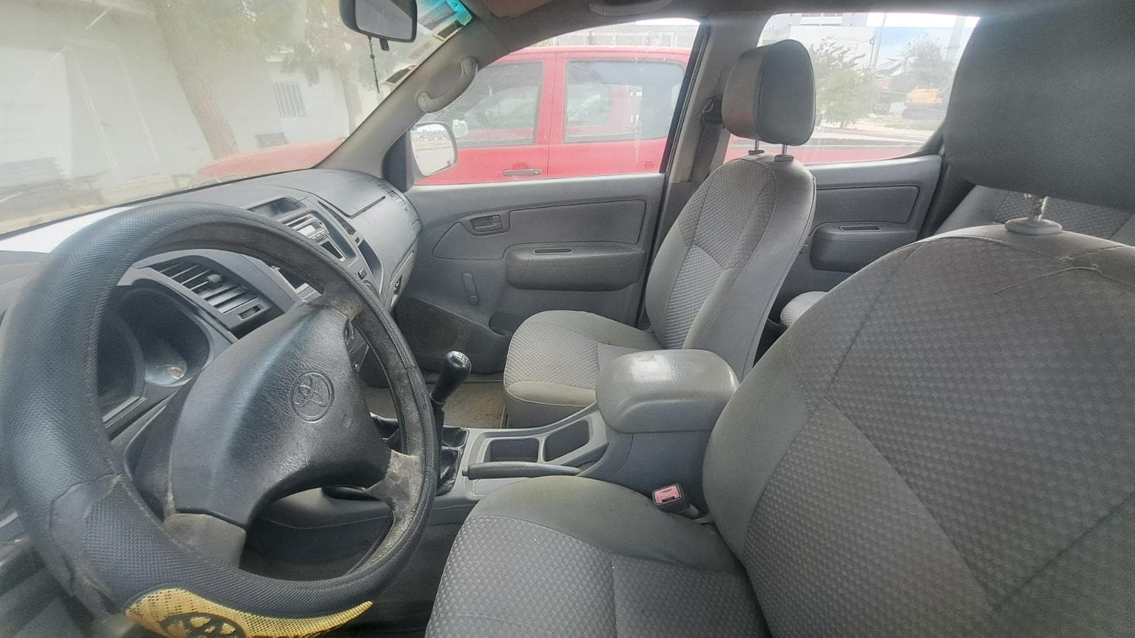 TOYOTA HILUX  · Belas — imagen 2