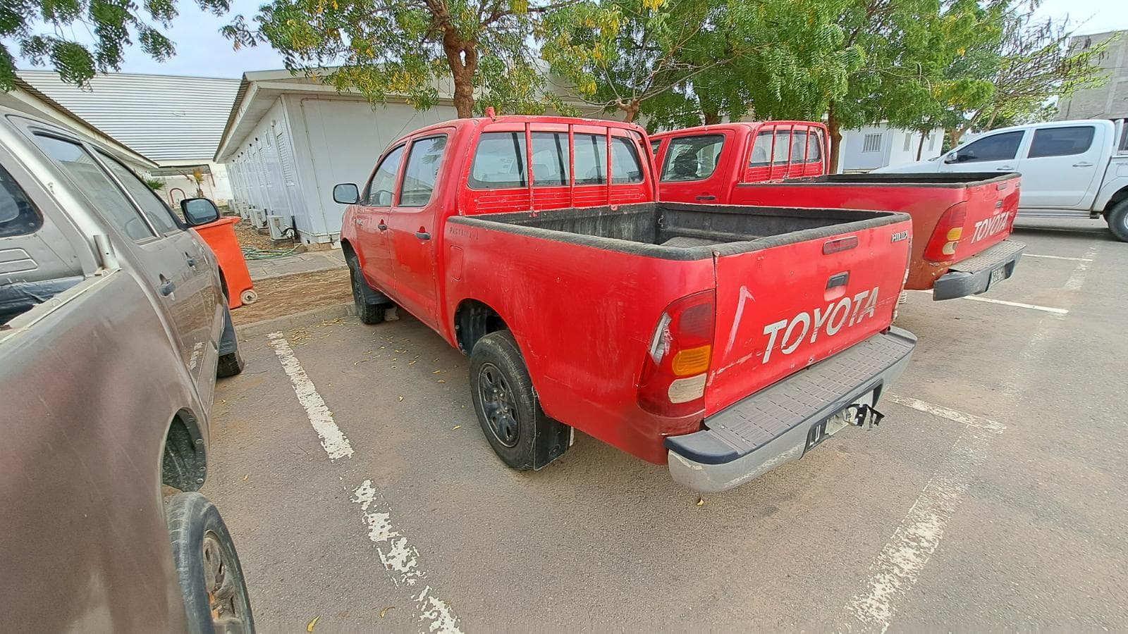 TOYOTA HILUX — imagen 8