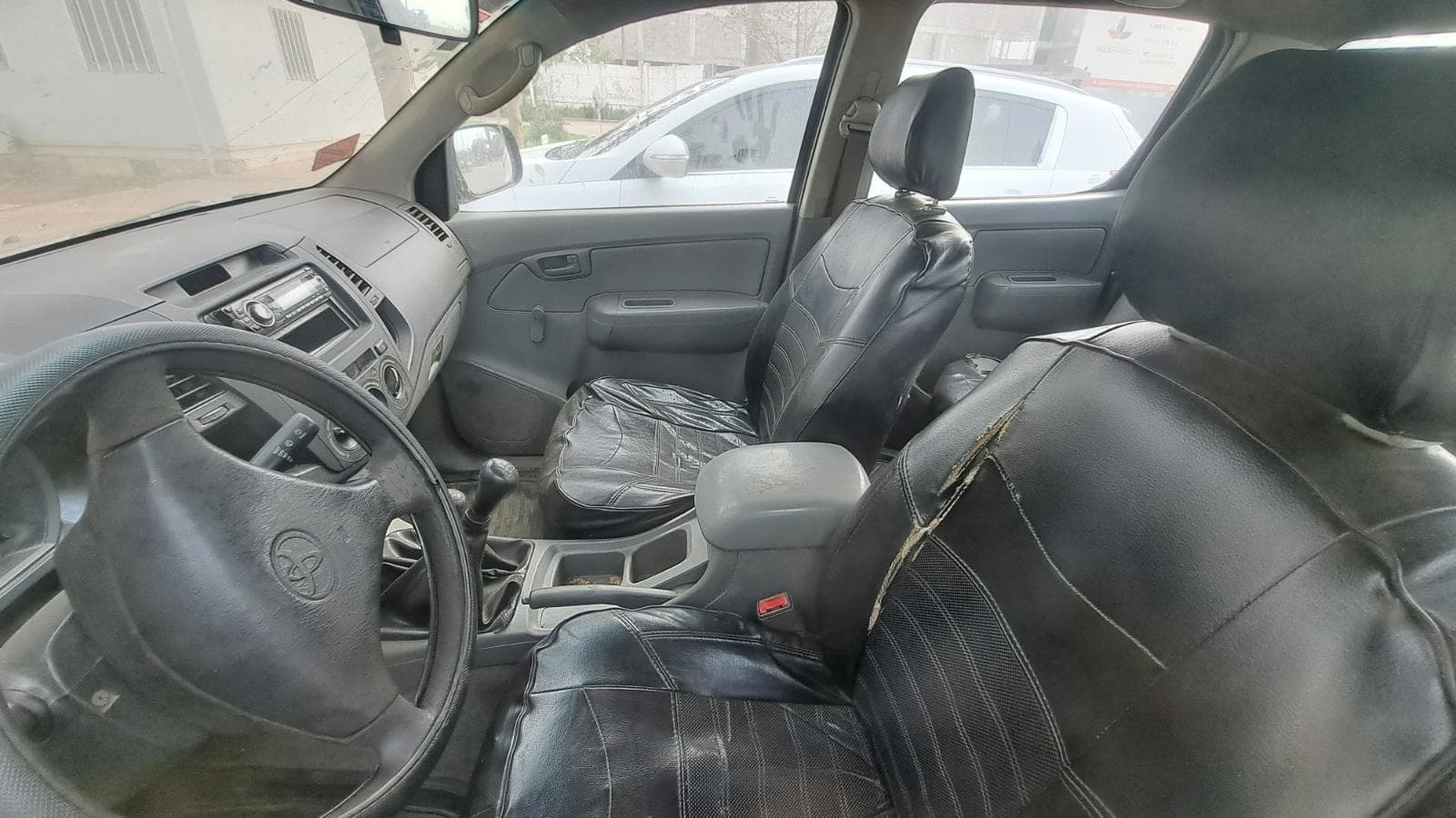 TOYOTA HILUX — imagem 2