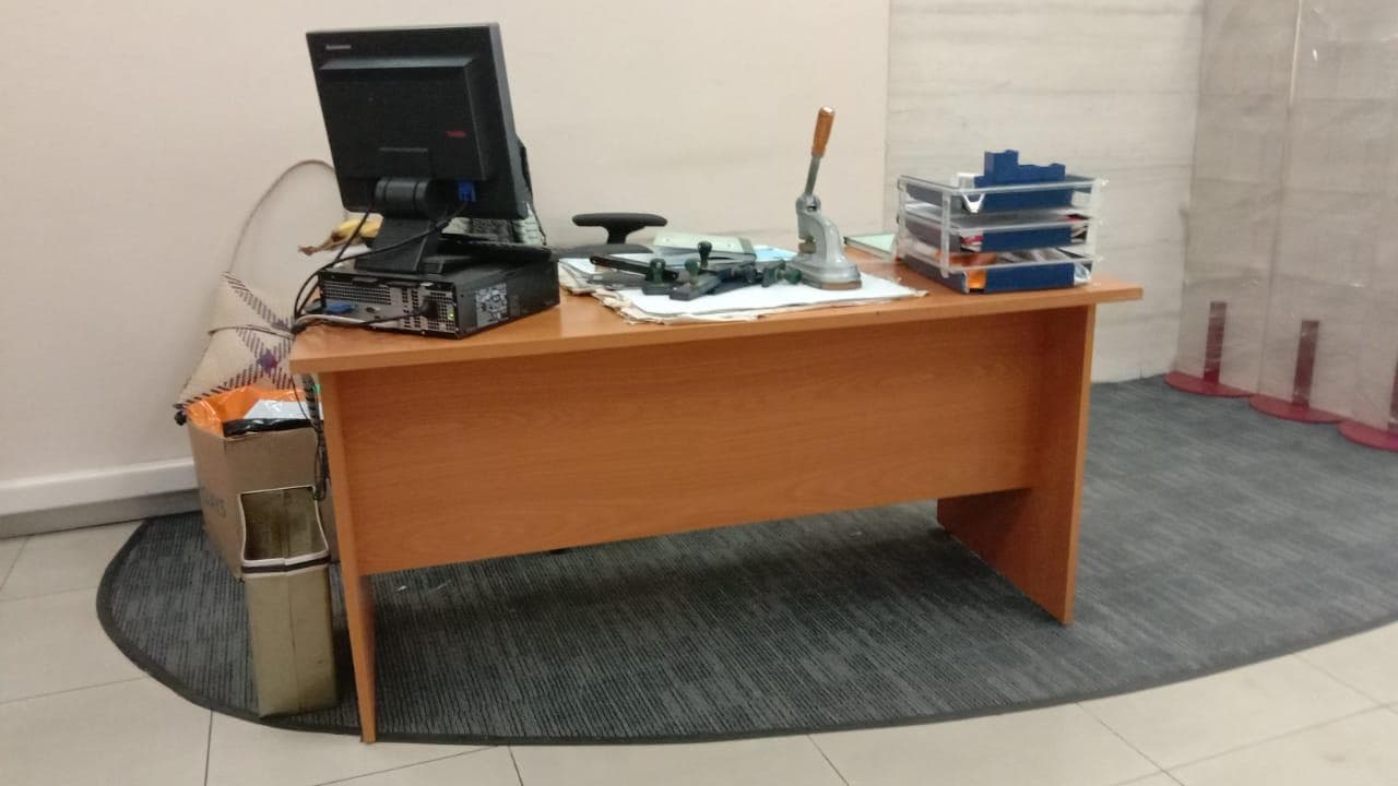 Mobiliário de escritório · — imagem 2