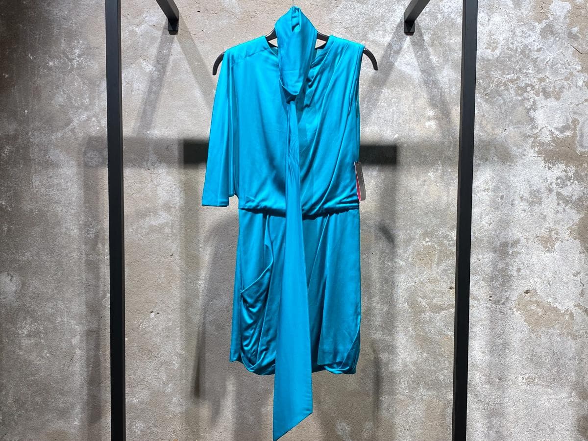Robe — image 2