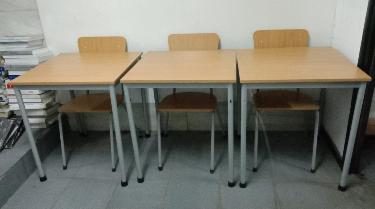 Mobiliário de escritório · — imagem 1