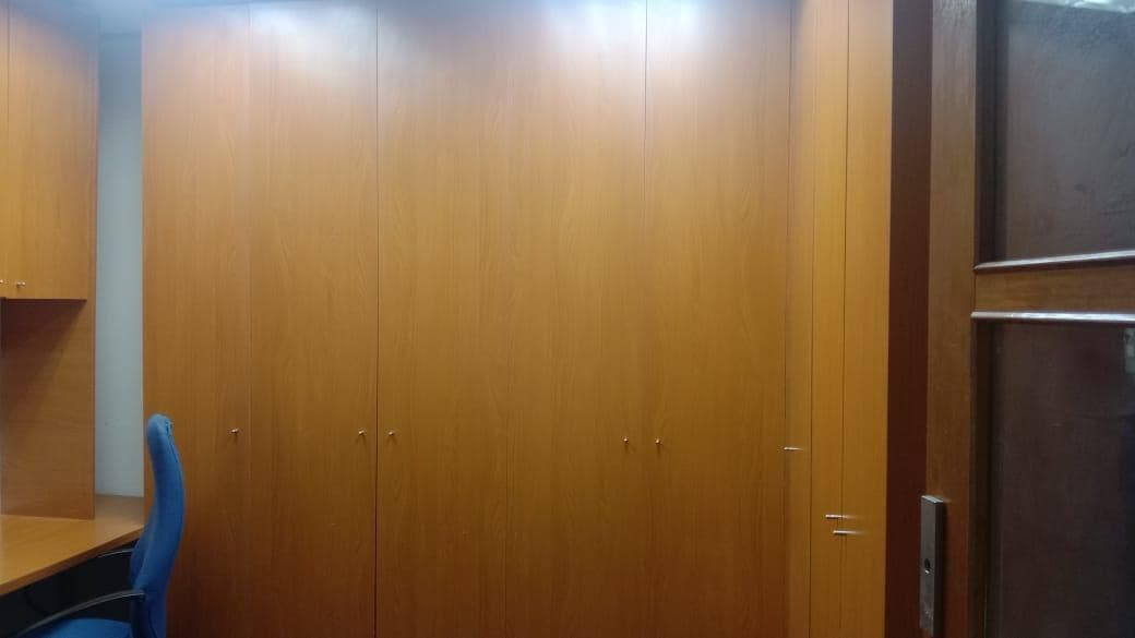 Mobiliário de escritório · — imagem 2
