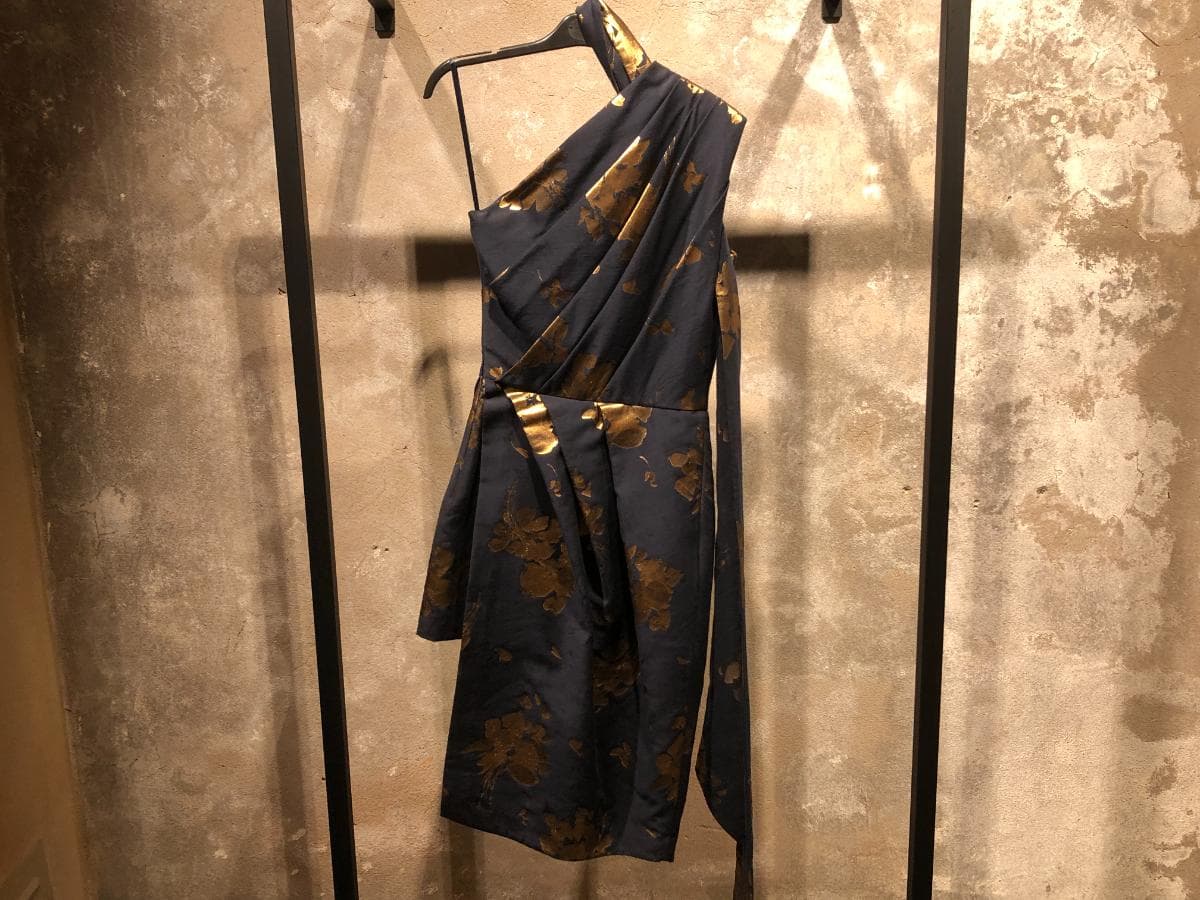 Vestido — image 1