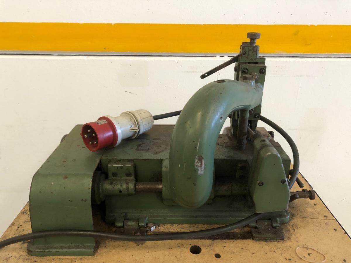 Máquina Esquiar Couro — imagem 5