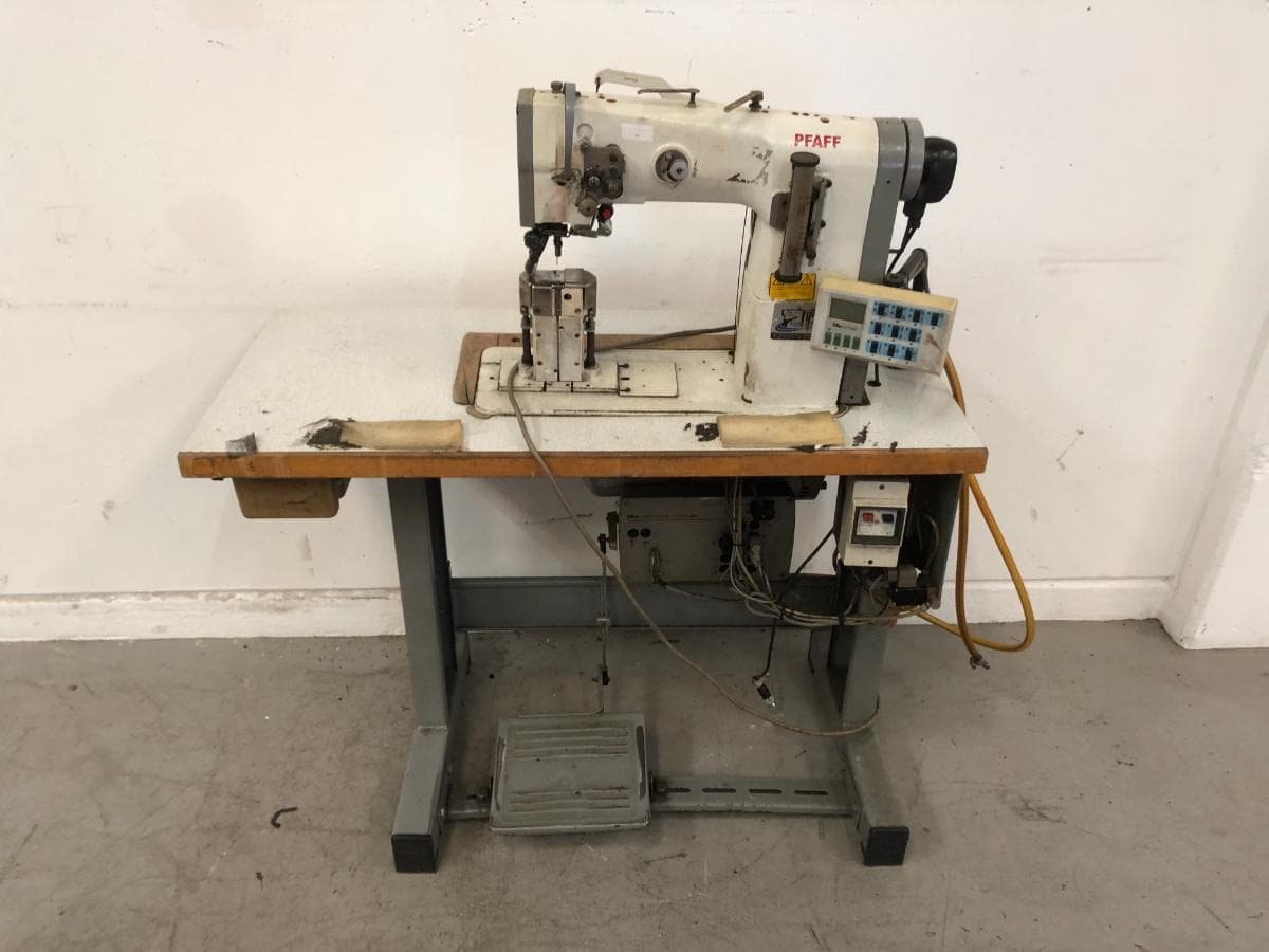 Machine de couture de chaussure — image 1