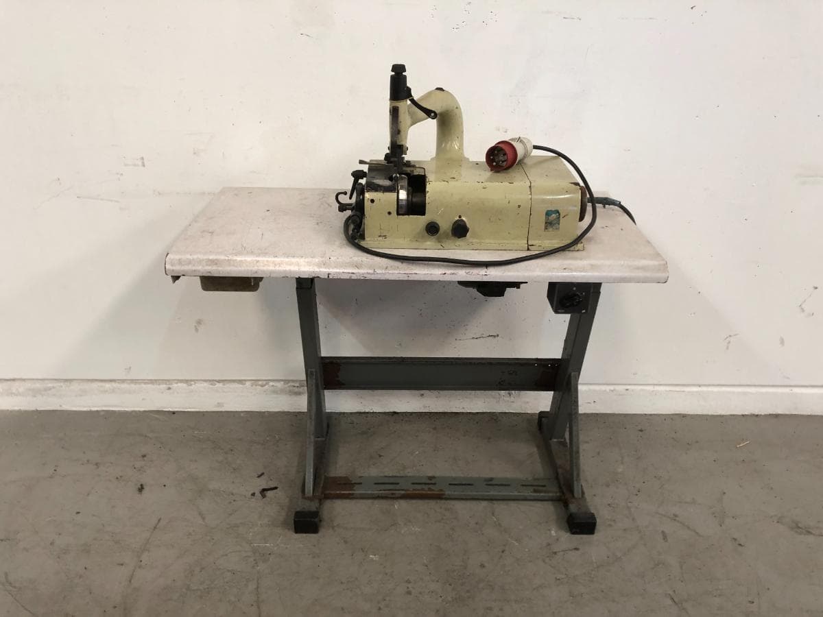 Máquina Esquiar Couro — imagen 1