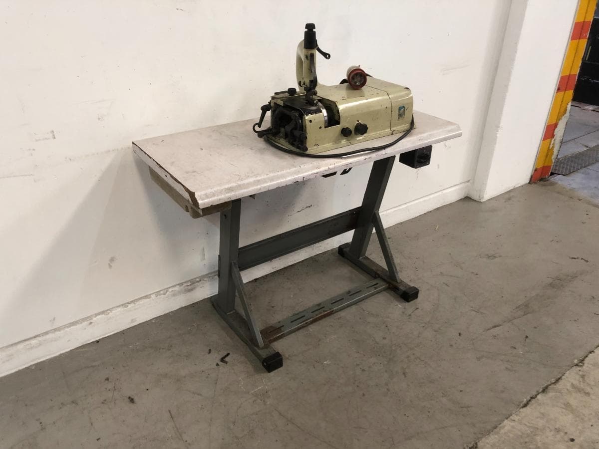 Máquina Esquiar Couro — imagen 2