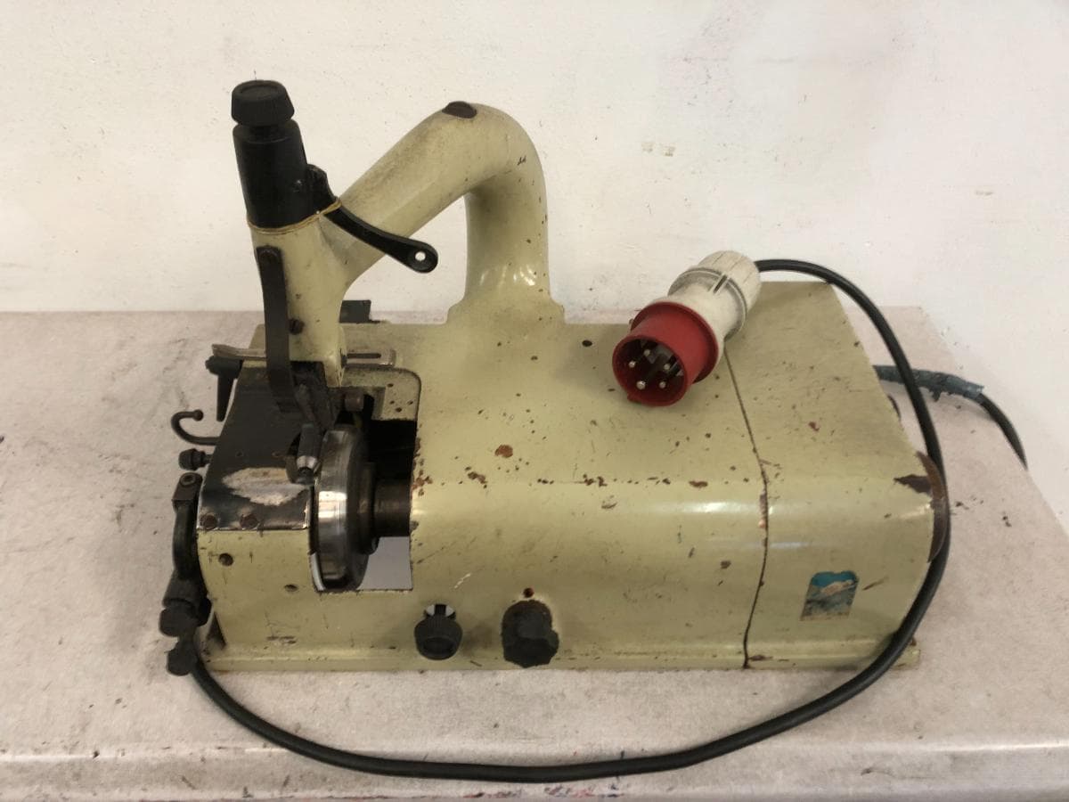 Máquina Esquiar Couro — imagen 4