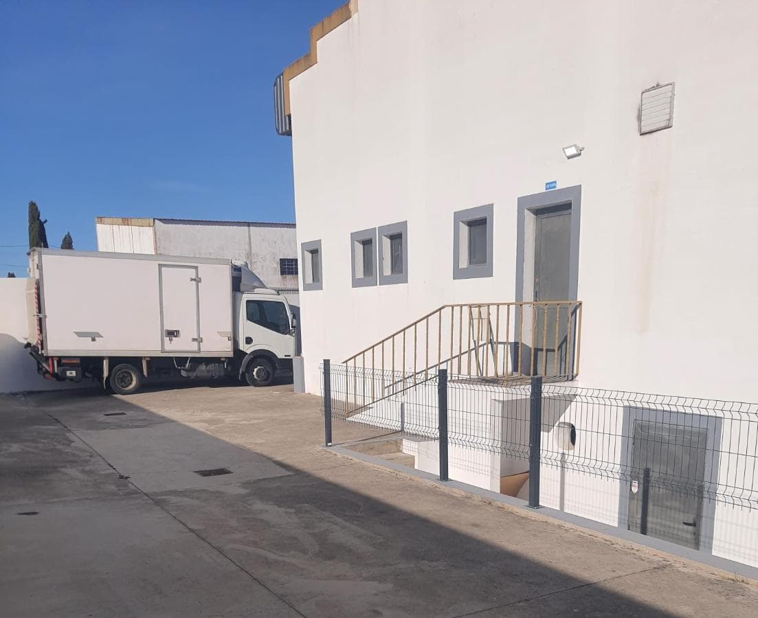 Fábrica Completa para Indústria Carnes · Alcáçovas · Viana do Alentejo — imagen 1
