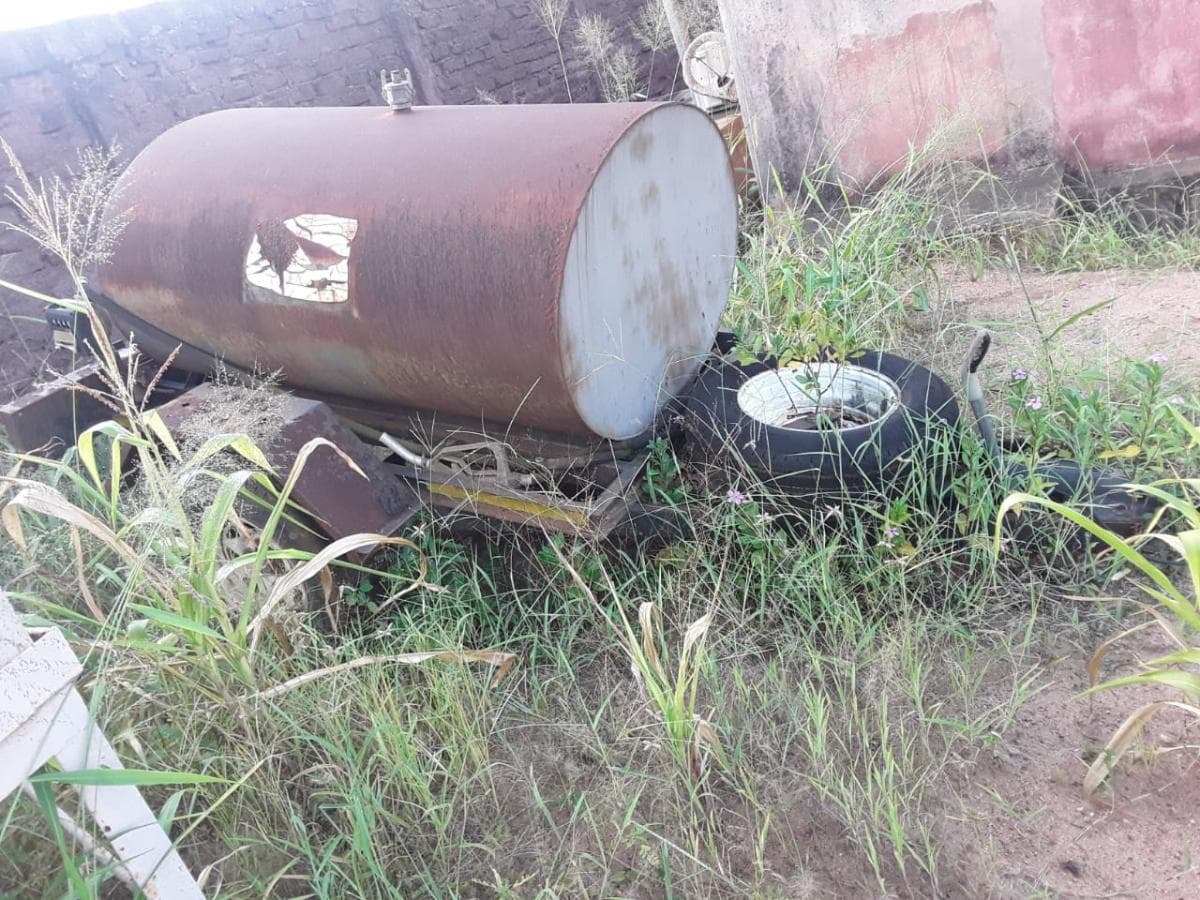 Tanque · — image 2