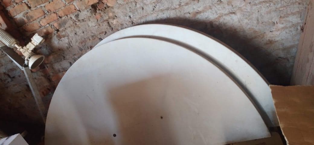 Pratos de  antena parabólica ·