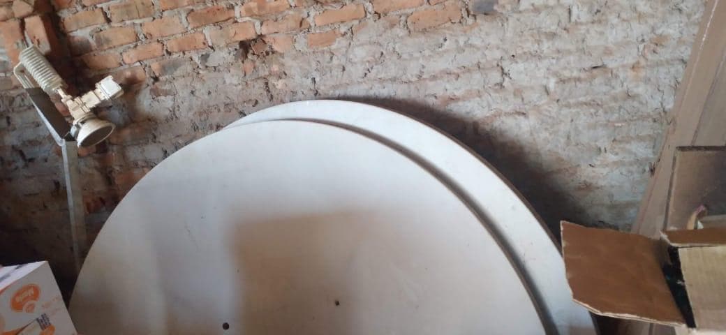 Pratos de  antena parabólica · — imagem 4