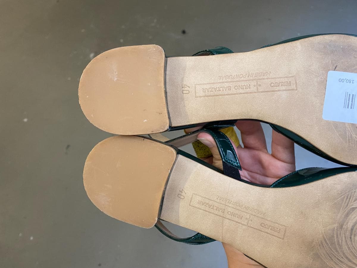 Shoes — image 4