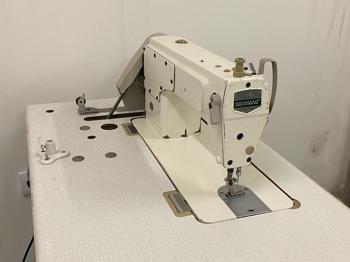 Máquina de Costura — imagem 5