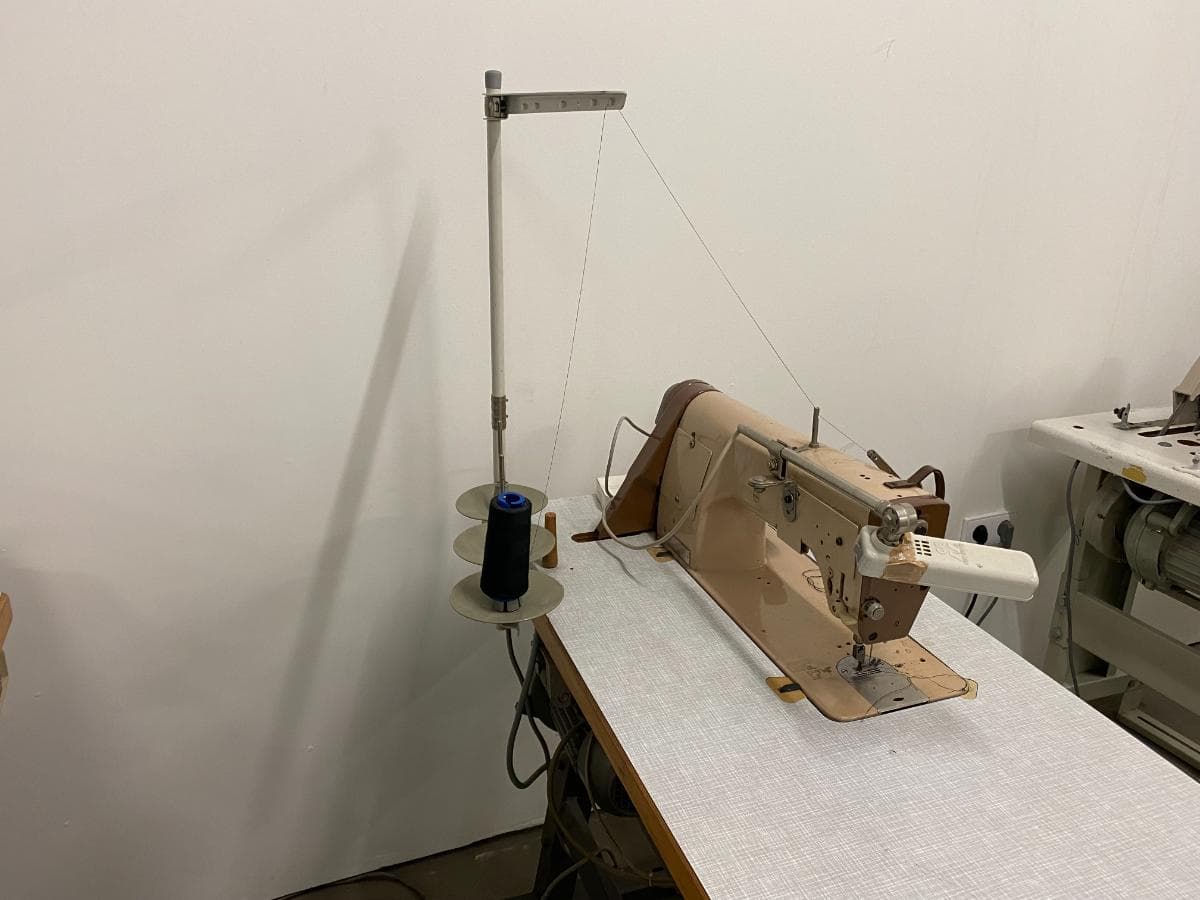 Machine à coudre — image 2