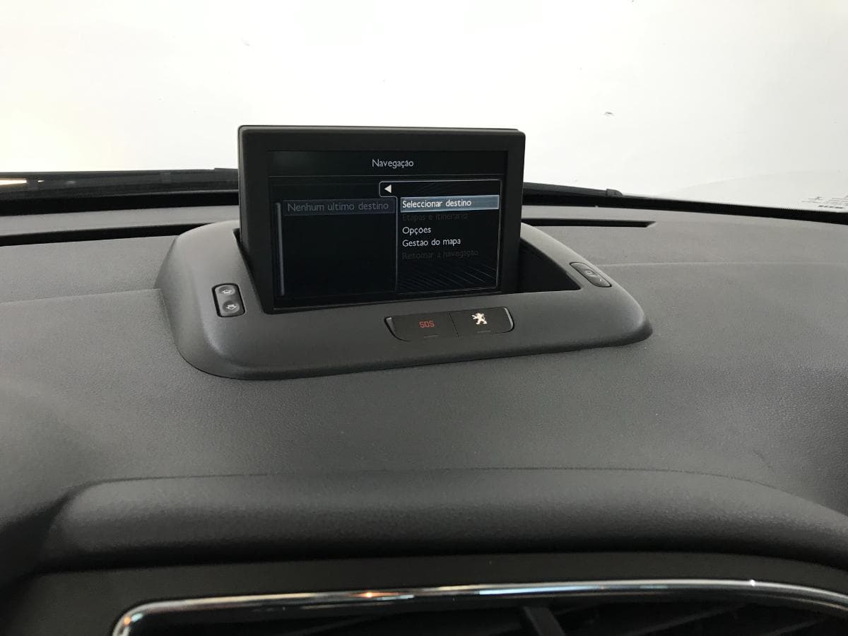 Peugeot 3008 2.0 HDI Hybrid 4 · Ano 2014 — imagem 22