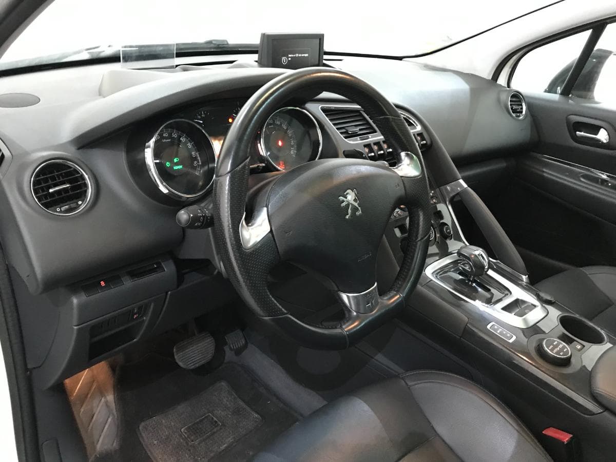 Peugeot 3008 2.0 HDI Hybrid 4 · Ano 2014 — imagem 29
