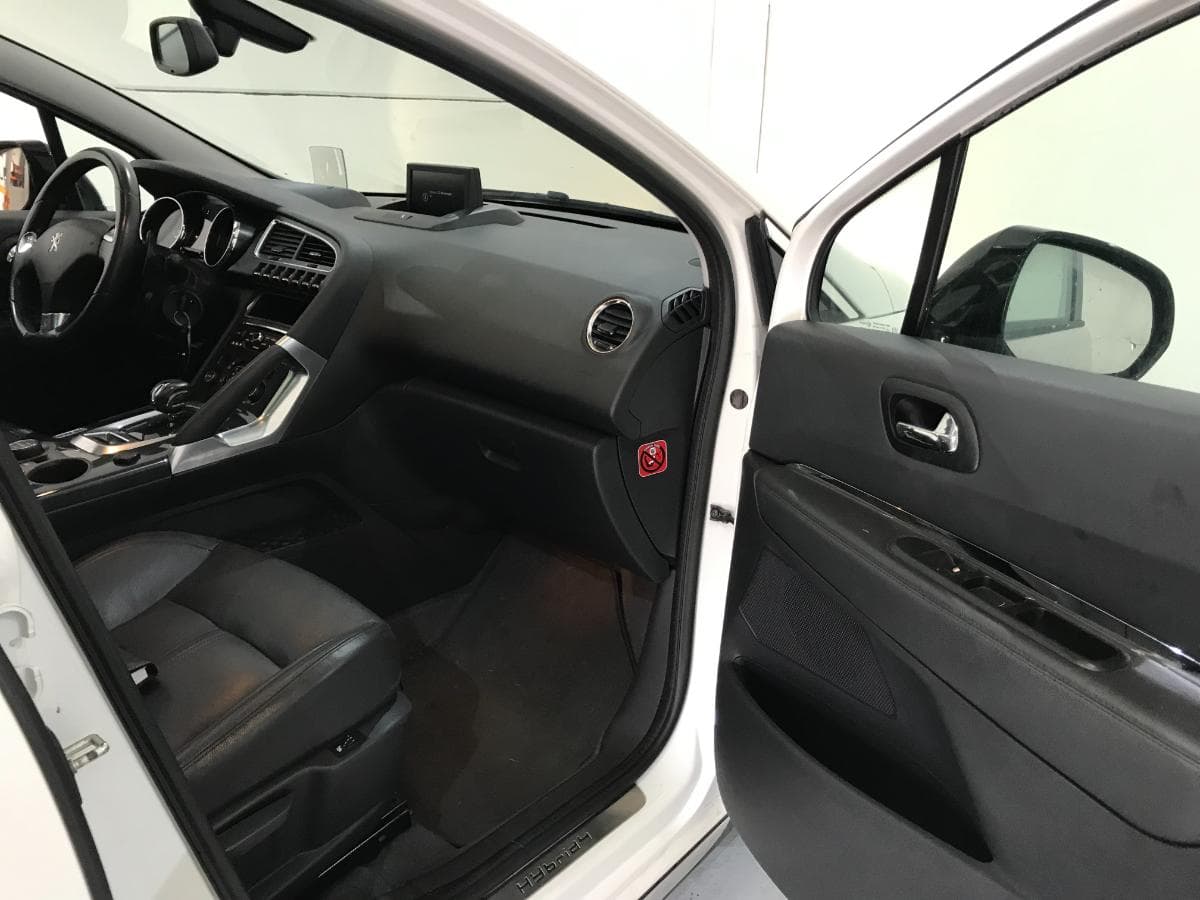 Peugeot 3008 2.0 HDI Hybrid 4 · Ano 2014 — imagem 34