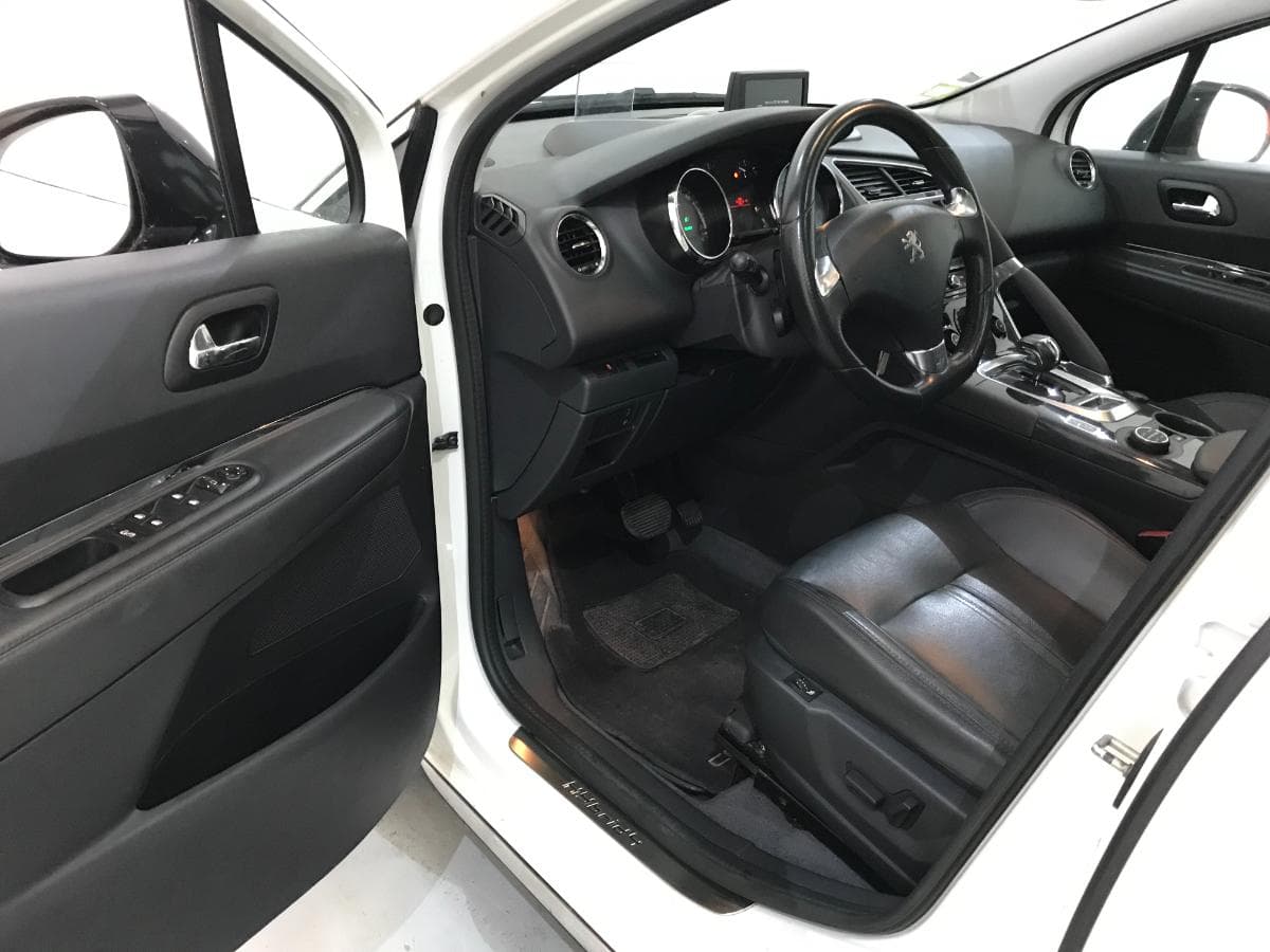Peugeot 3008 2.0 HDI Hybrid 4 · Ano 2014 — imagem 21