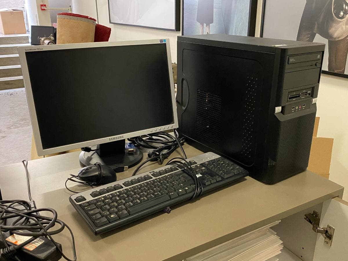 Equipamiento Informático y de Oficina — imagen 5