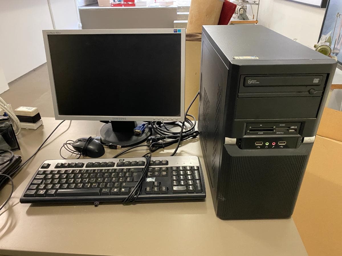 Equipamiento Informático y de Oficina — imagen 8