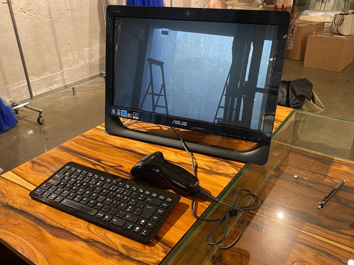 Equipamiento Informático y de Oficina — imagen 16