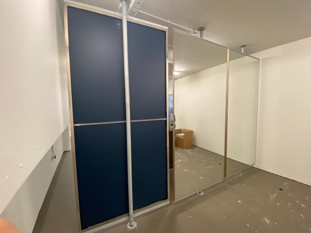 Divisórias com espelho — image 2