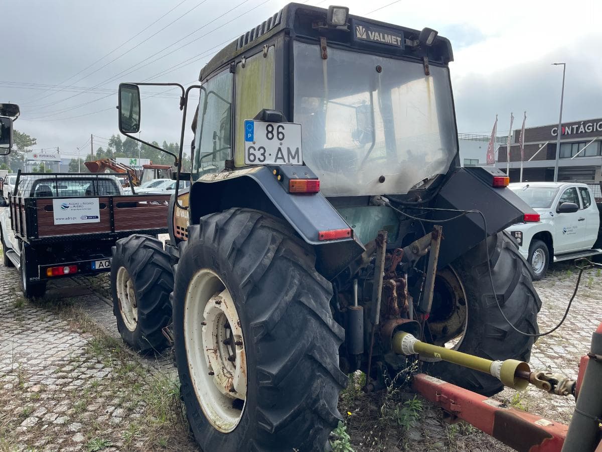 Trator Agrícola Valmet — imagen 3
