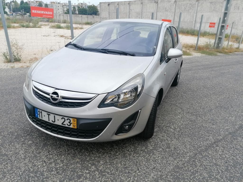 Opel Corsa 1.3CDTI · Ano 2013 — imagem 3