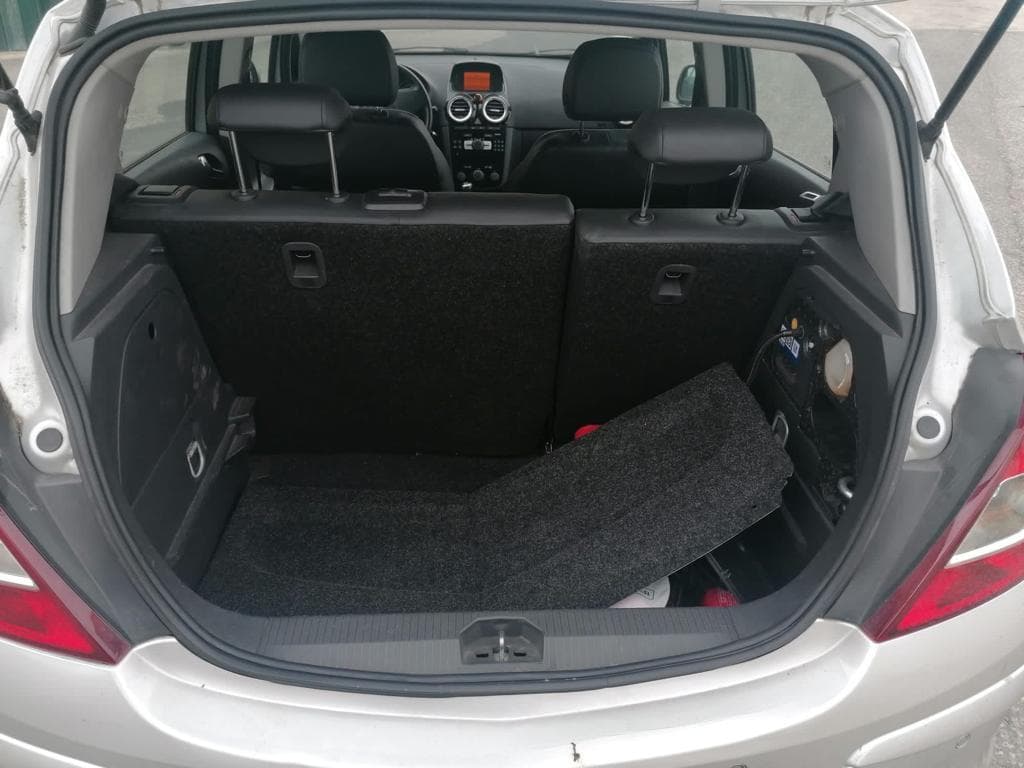 Opel Corsa 1.3CDTI · Ano 2013 — imagem 9