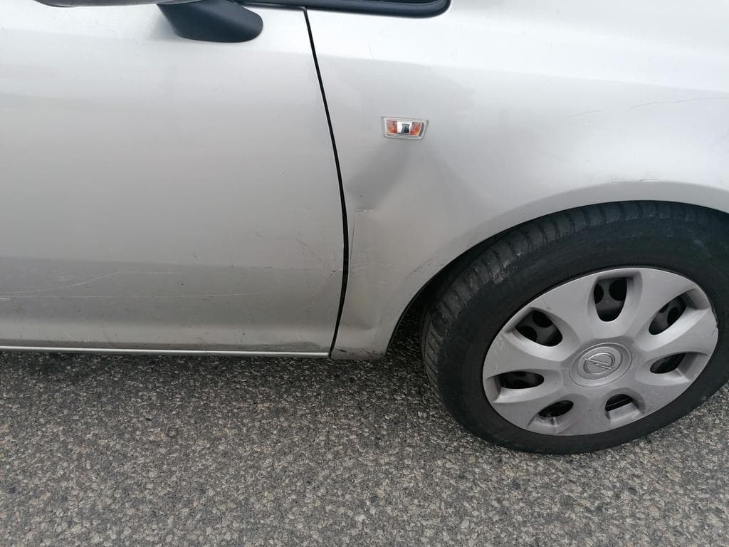 Opel Corsa 1.3CDTI · Ano 2013 — imagem 12