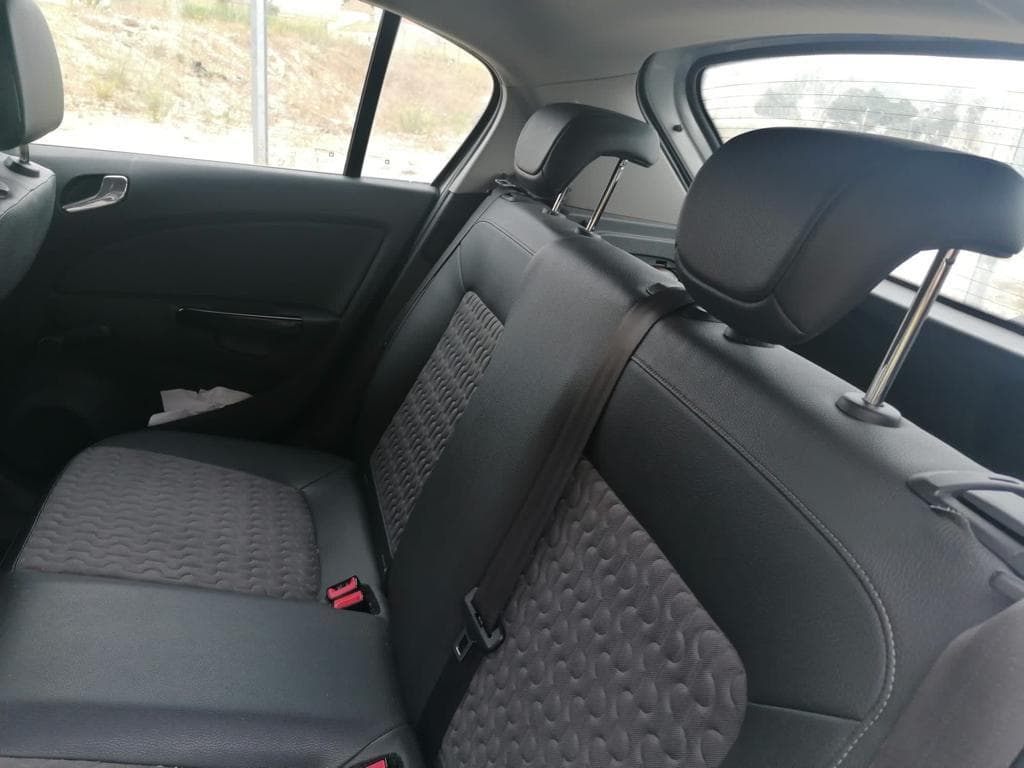 Opel Corsa 1.3CDTI · Ano 2013 — imagem 16