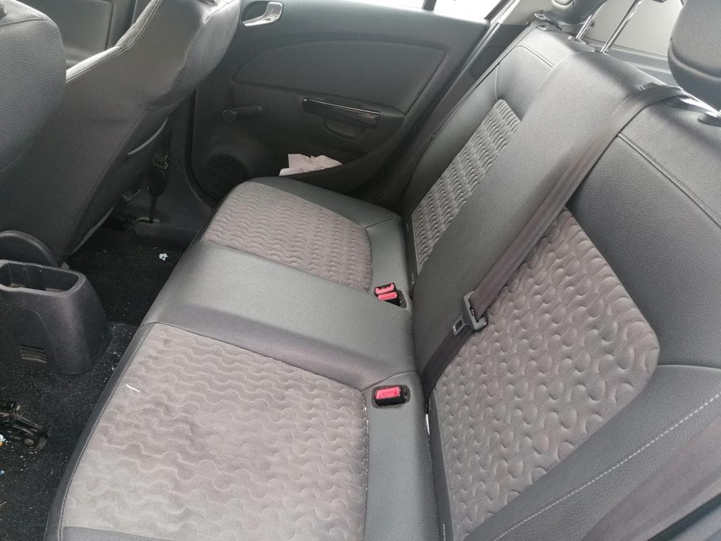 Opel Corsa 1.3CDTI · Ano 2013 — imagem 25