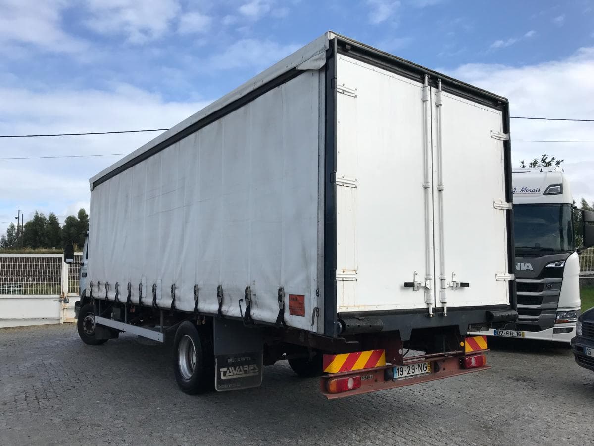 Renault M210.16D · Ano 1999 — image 4