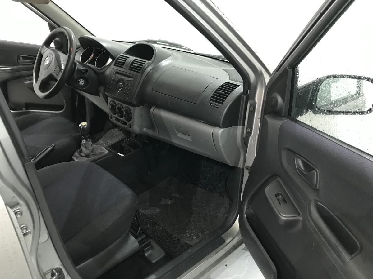 Suzuki Ignis 1.3 DDis · Ano 2003 — imagen 21