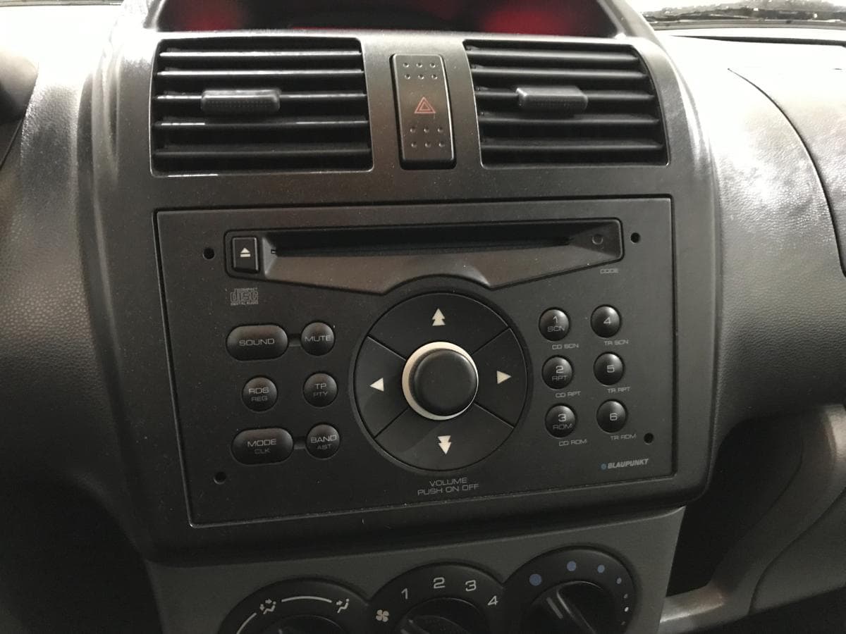 Suzuki Ignis 1.3 DDis · Ano 2003 — imagen 29