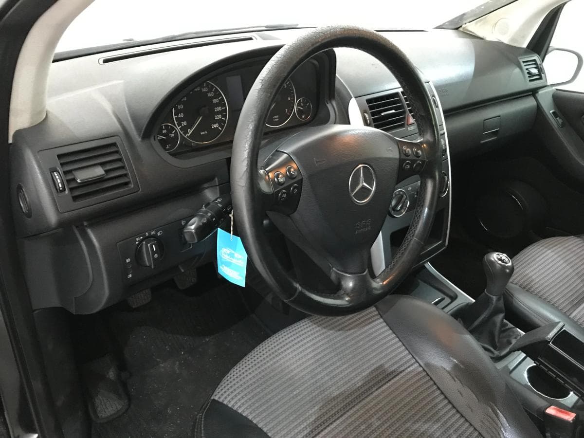 Mercedes-Benz A150 · Ano 2006 — imagen 33