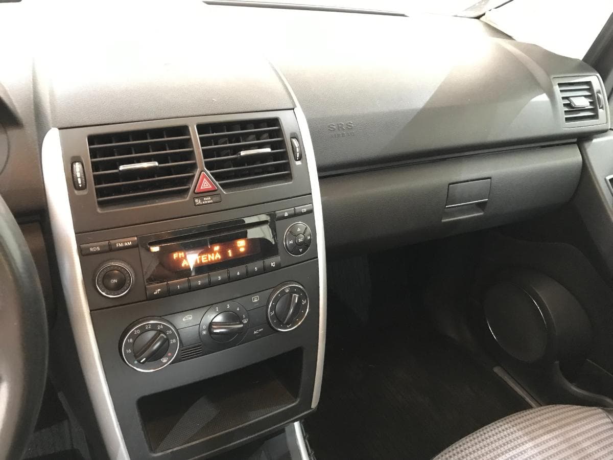 Mercedes-Benz A150 · Ano 2006 — imagen 38