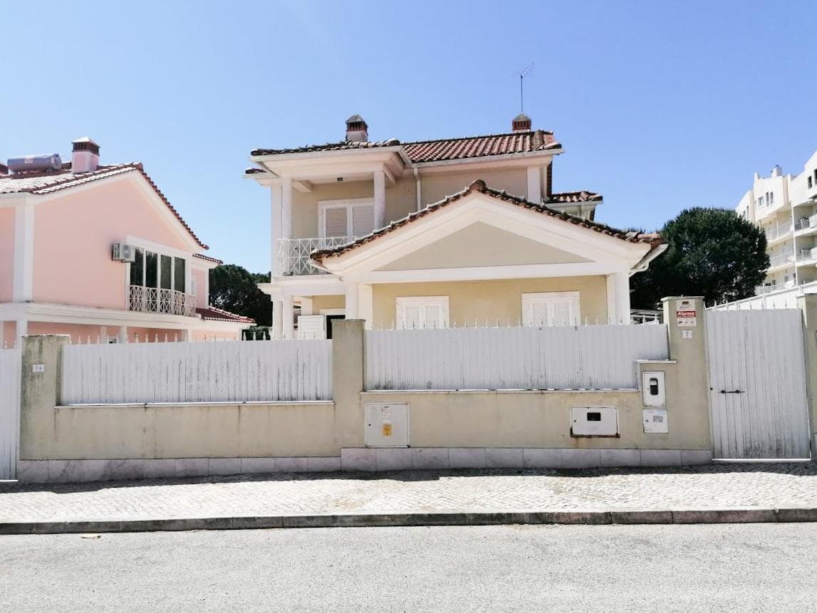 Moradia V4 c/ Piscina · Charneca da Caparica — imagen 1
